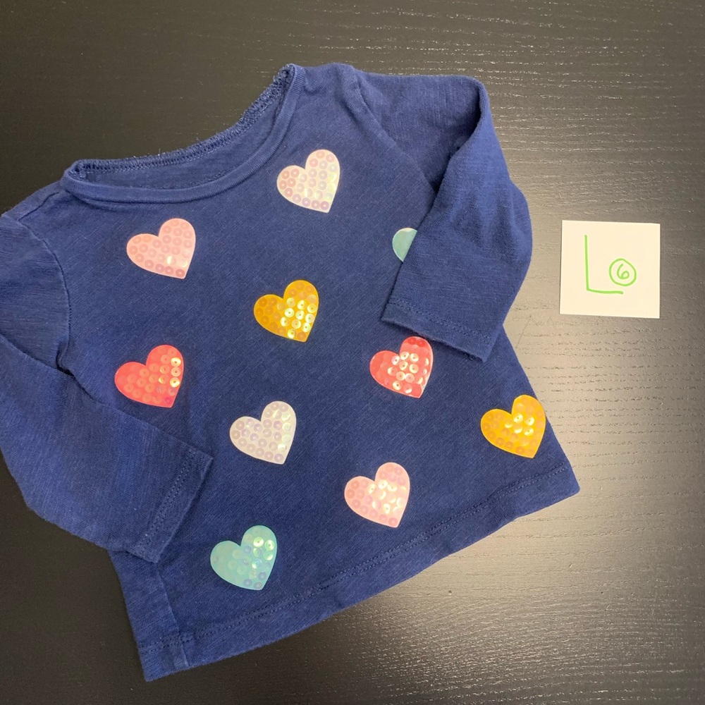⭐️4/$5.00⭐️ Carter’s 9m Long Sleeve Shirt with Hearts